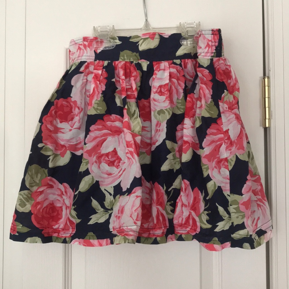 Mini floral skirt